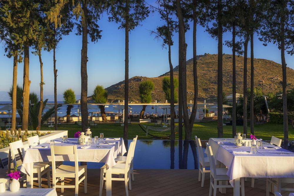 Liv Hotel By Bellazure Акярлар Екстер'єр фото